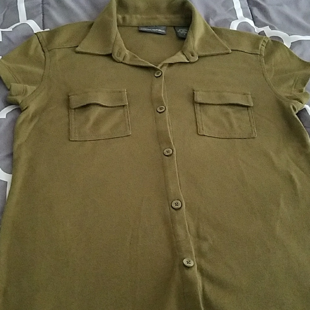 Banana republic buttoned shirt